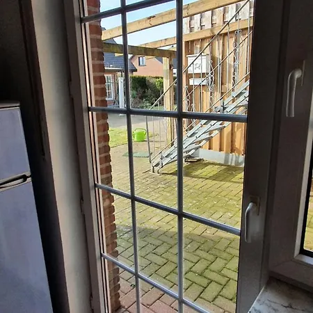 Apartment Happy